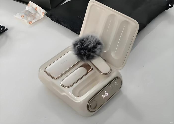 實測翻車 降噪話筒的‘皇帝新裝’與消費陷阱